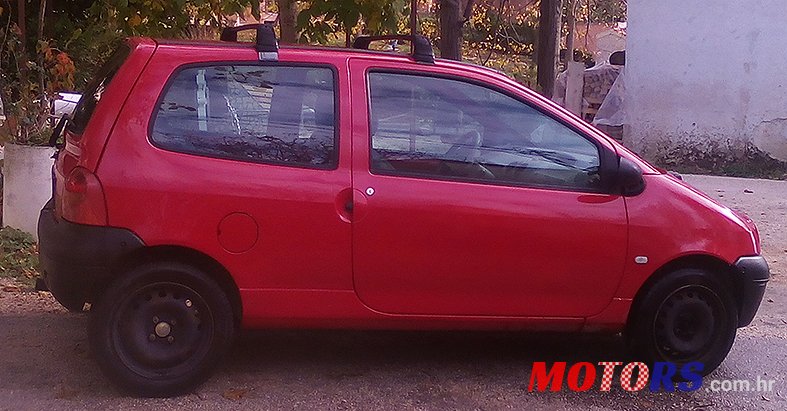 2003' Renault Twingo photo #2