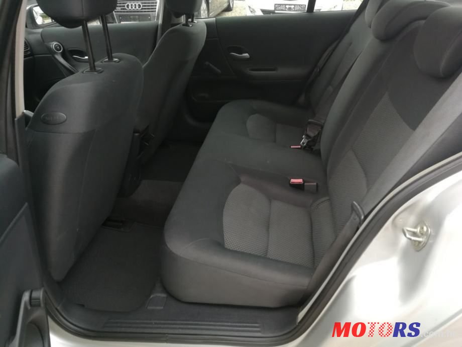 2005' Renault Laguna 1,6 16V photo #4