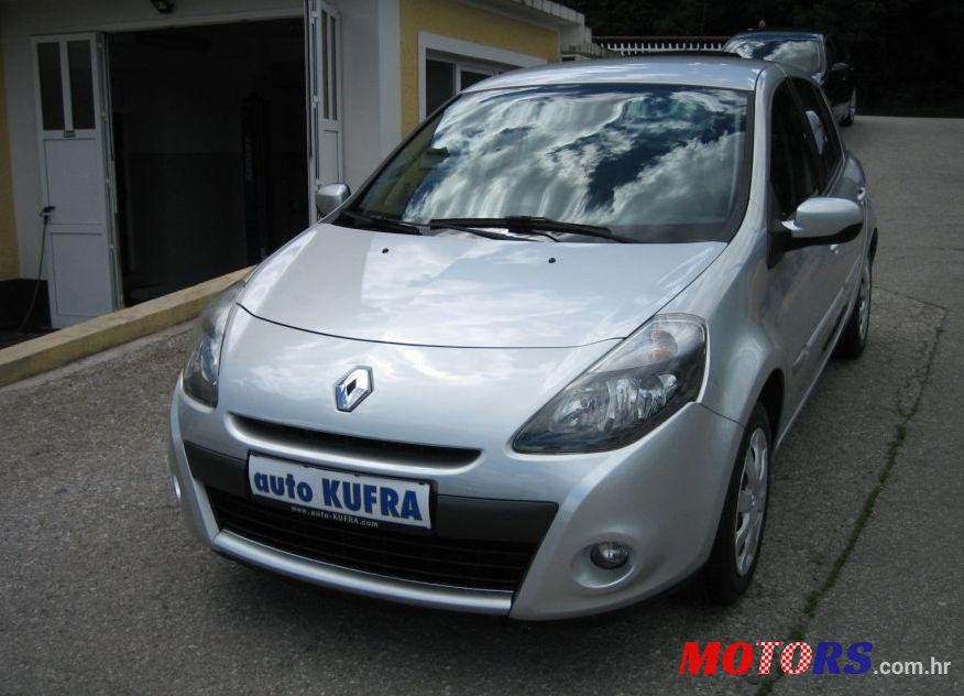 2009' Renault Clio 1,2 16V photo #1