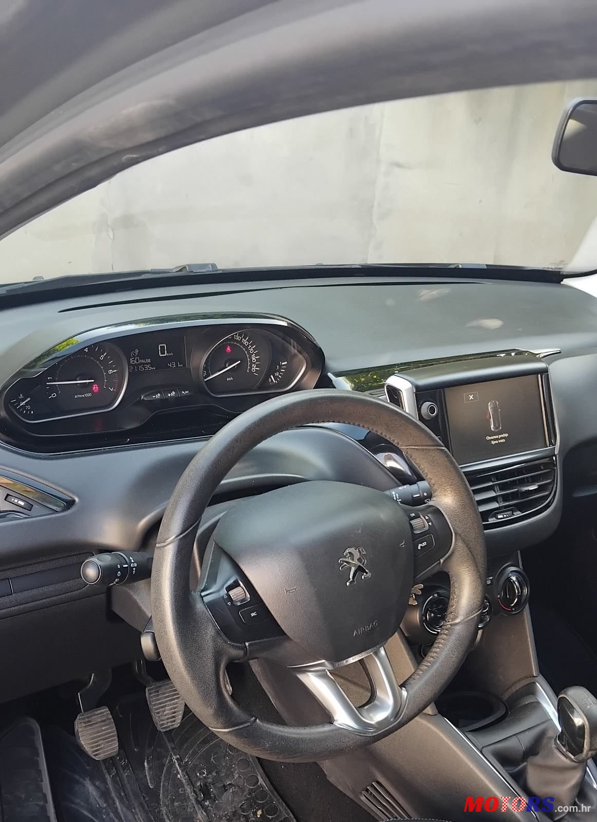 2015' Peugeot 208 1,2 Puretech photo #4