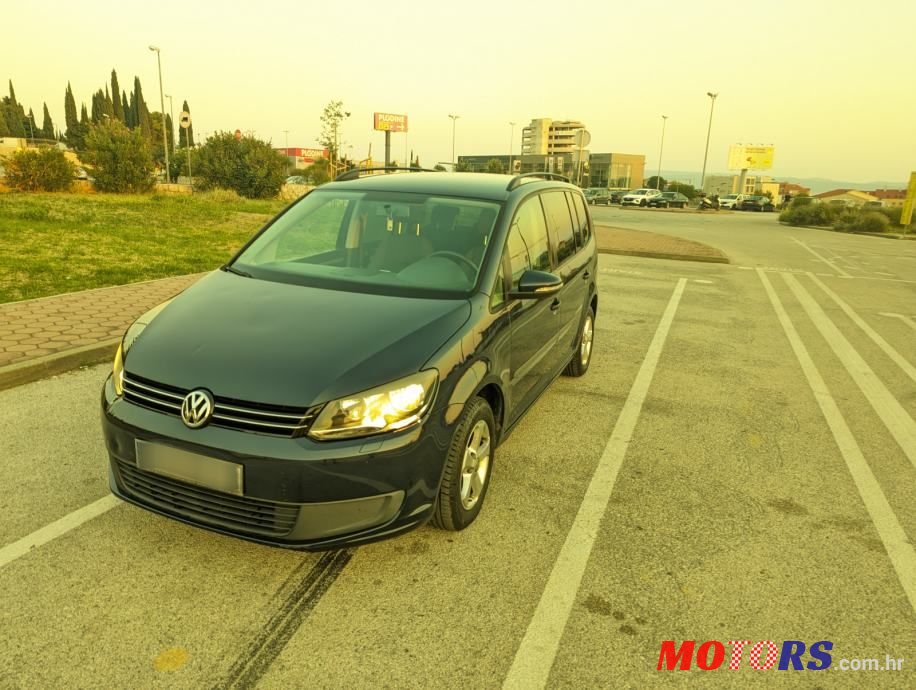 2012' Volkswagen Touran 1,6 Tdi photo #1
