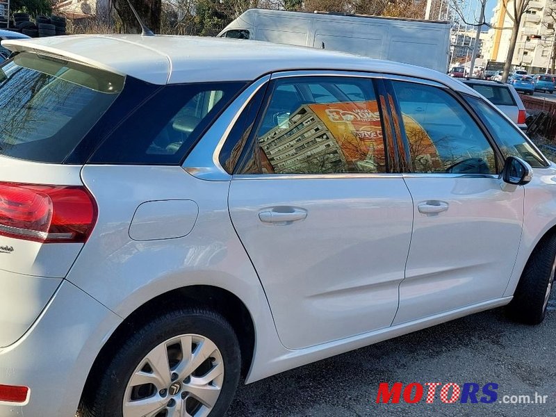 2017' Citroen C4 Picasso Bluehdi 120 photo #4