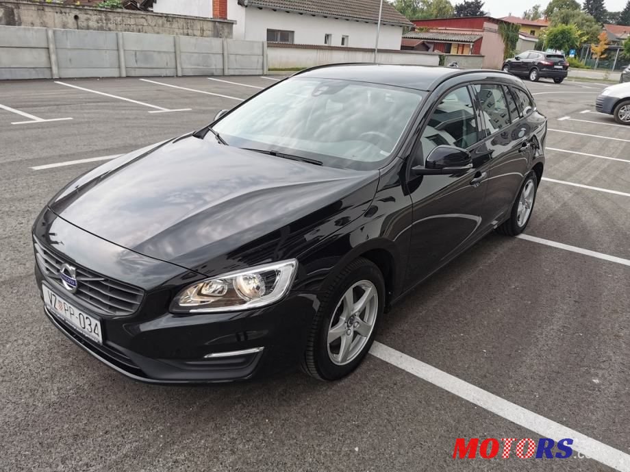 2015' Volvo V60 D2 photo #6