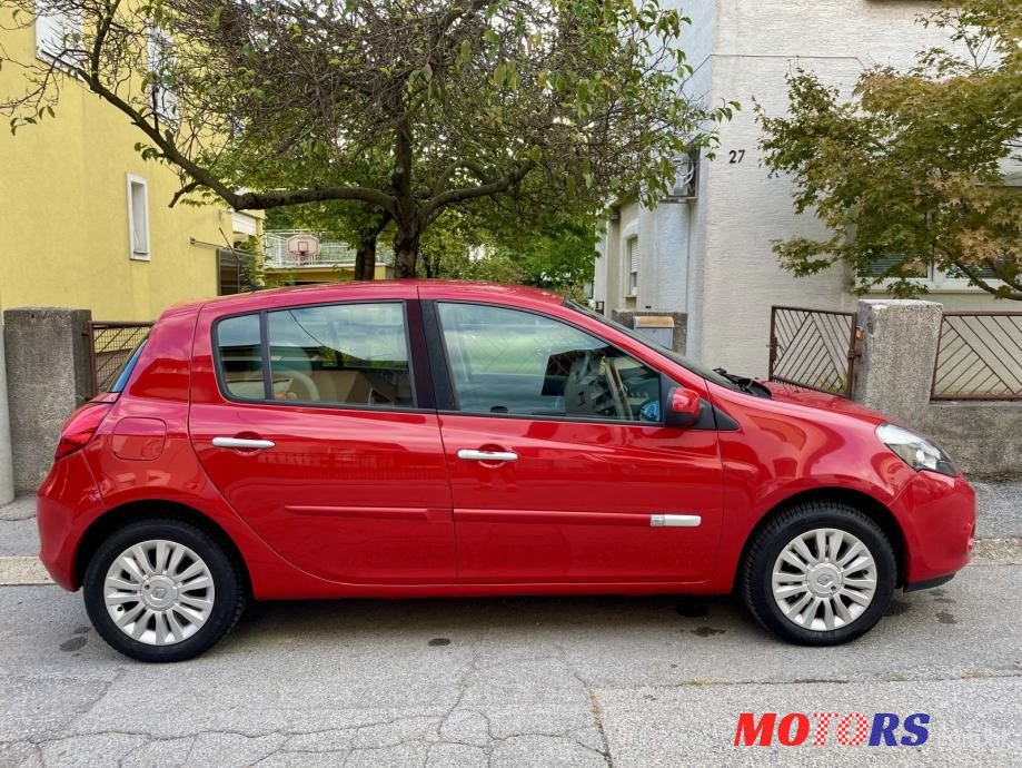 2012' Renault Clio 1,5 Dci photo #6