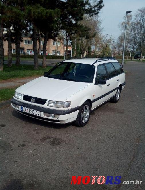 1995' Volkswagen Passat Variant Gl photo #2