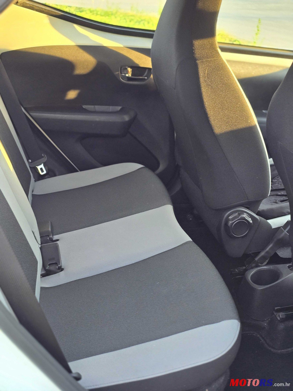 2017' Toyota Aygo photo #6