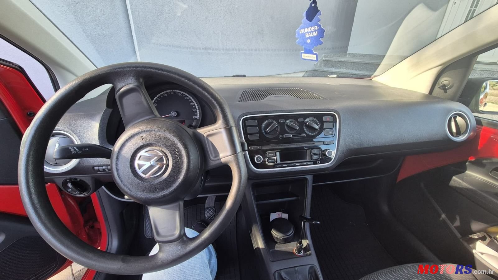 2012' Volkswagen Up! 1,0 Up! photo #6