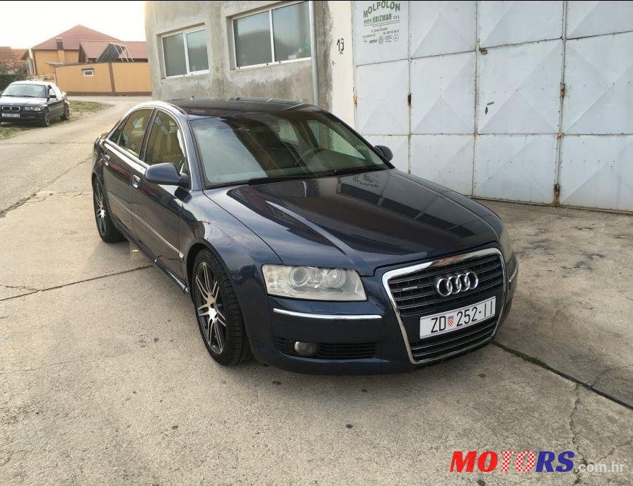 2004' Audi A8 4,2 V8 photo #2