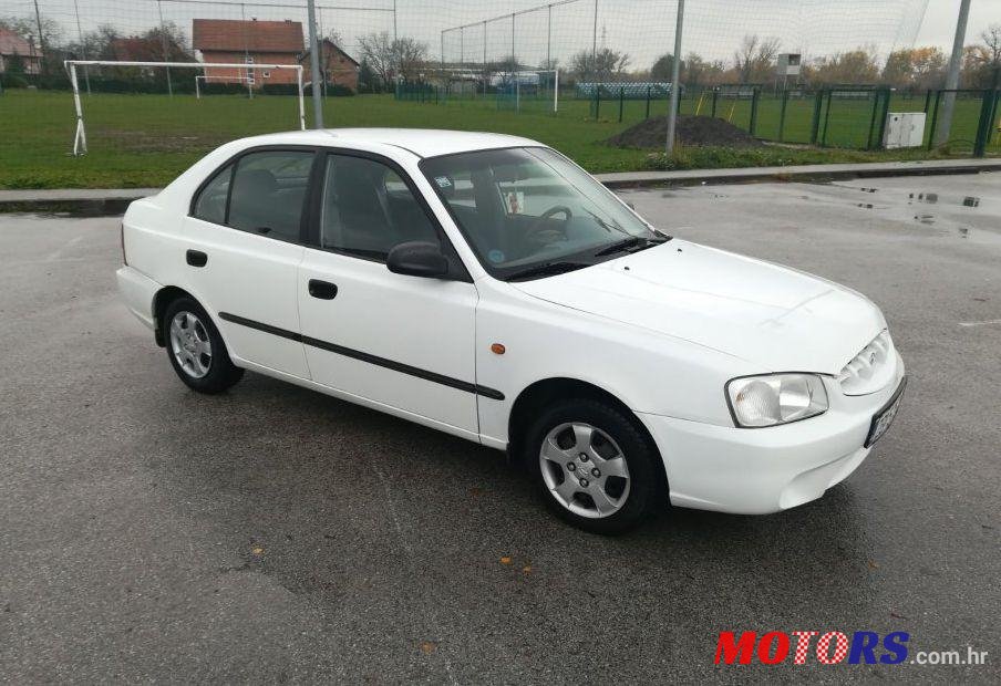 2002' Hyundai Accent 1,3 Gli photo #1