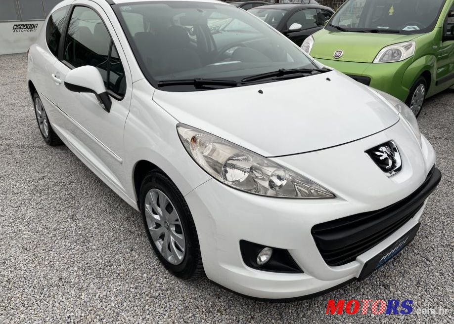 2011' Peugeot 207 1,4 Hdi photo #1