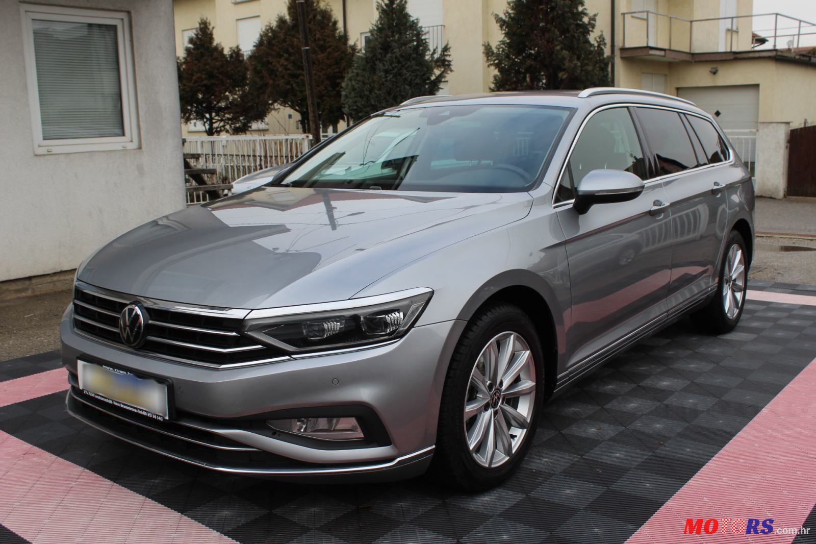 2021' Volkswagen Passat Variant photo #3