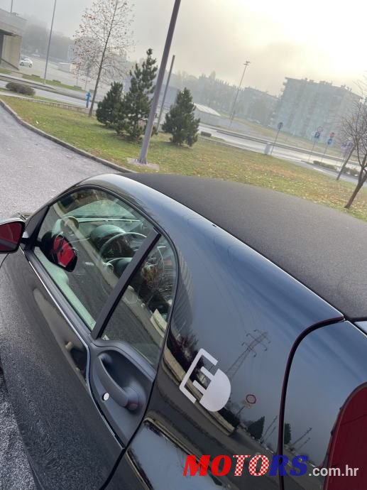 2019' Smart Fortwo Eq photo #3