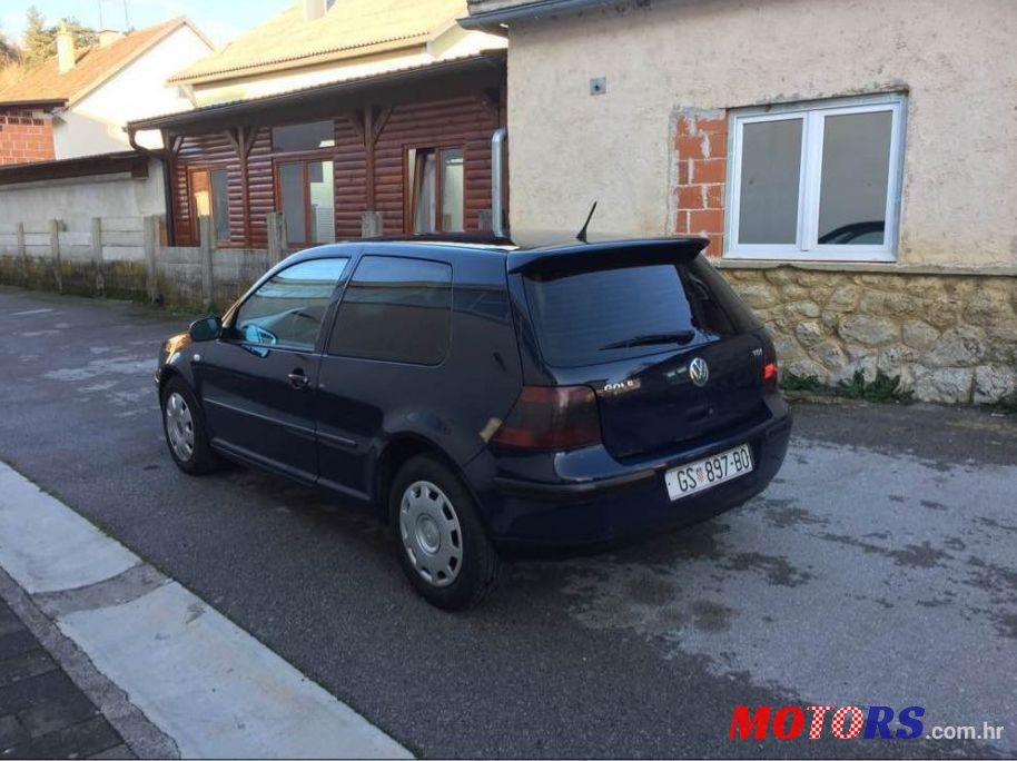 2001' Volkswagen Golf IV 1,9 TDI photo #1
