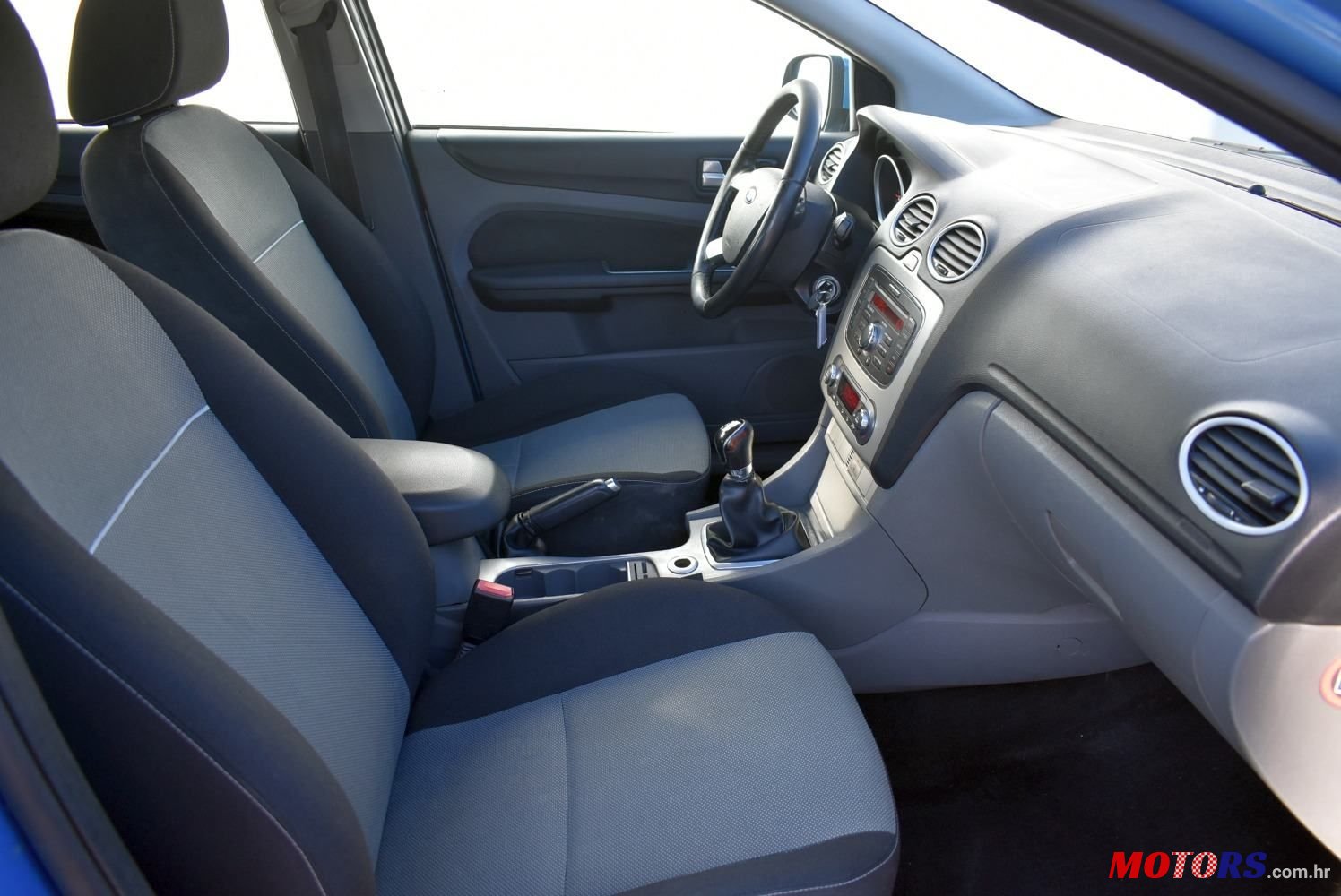 2010' Ford Focus Karavan photo #5