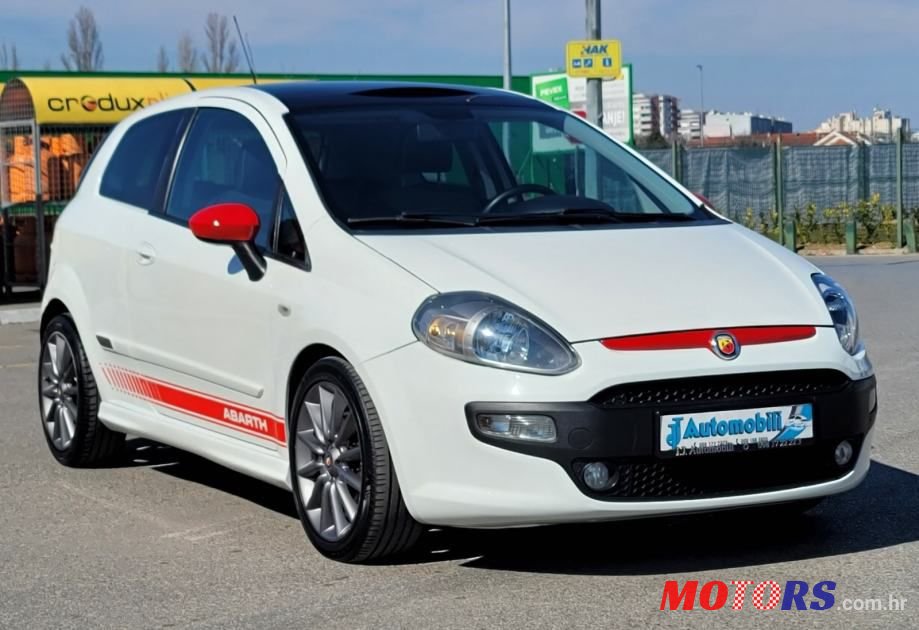 2010' Fiat Punto Evo photo #5