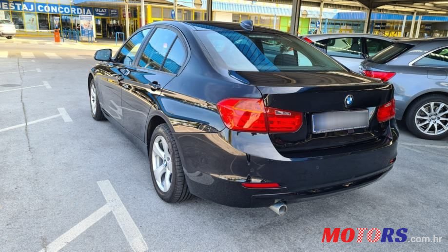 2013' BMW Serija 3 316D photo #6