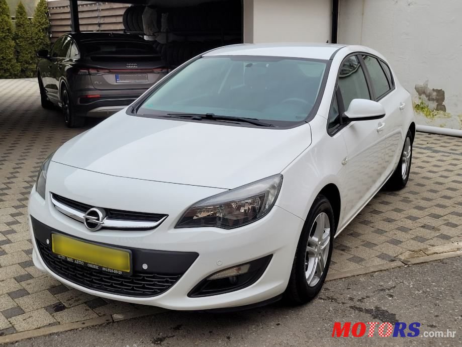 2014' Opel Astra 1.4 photo #1