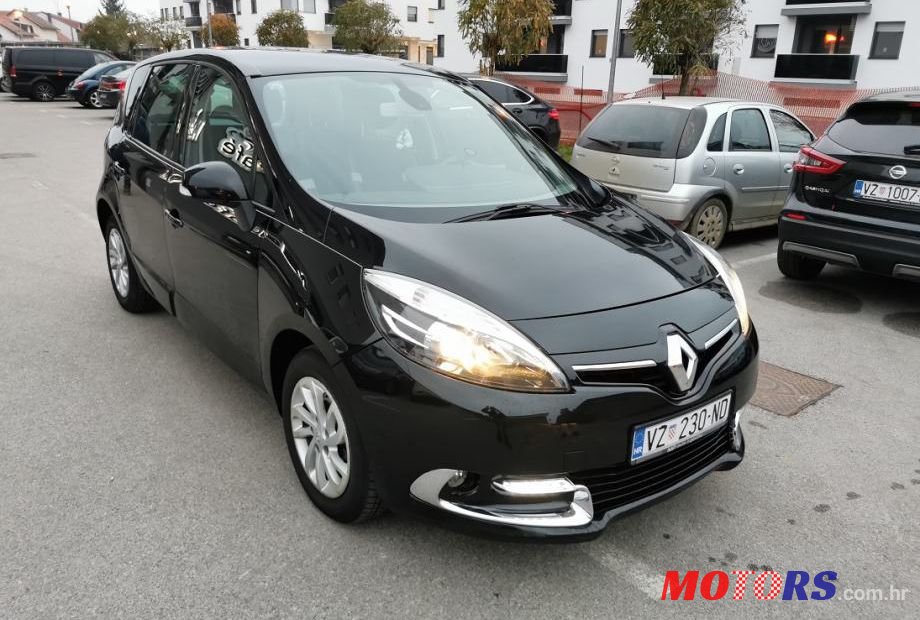 2013' Renault Scenic 1,5 Dci photo #1