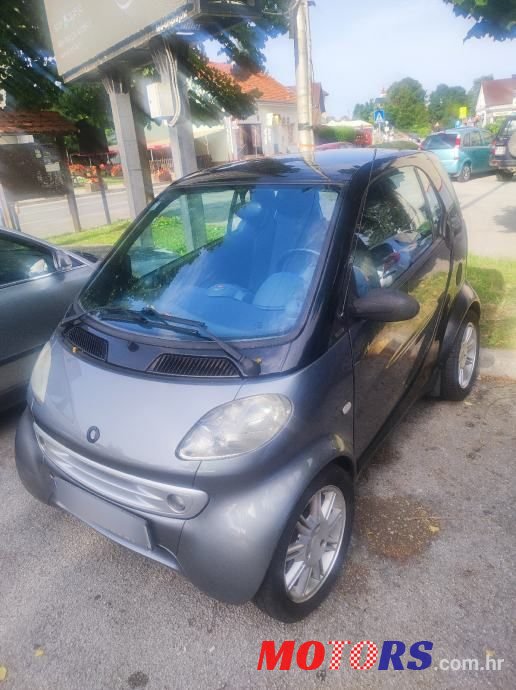 2001' Smart Fortwo Coupe Smart Cdi photo #1