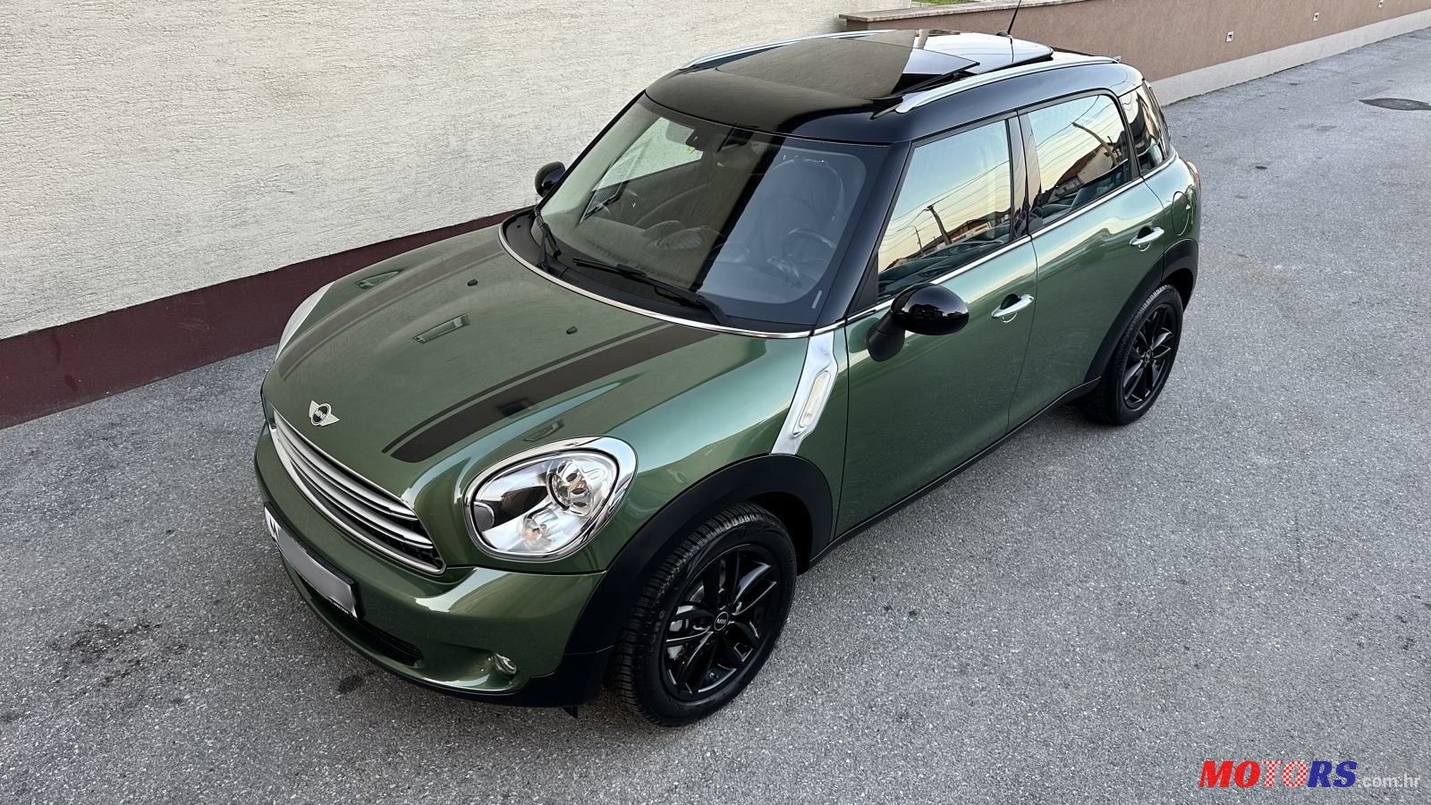 2015' MINI Countryman Cooper D photo #1