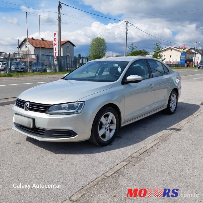 2012' Volkswagen Jetta 1,6 Tdi photo #3