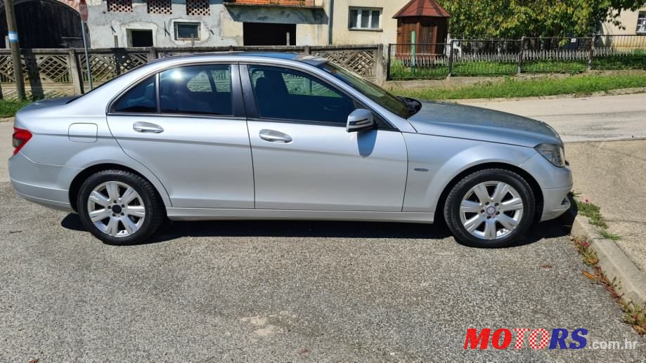 2009' Mercedes-Benz C-Klasa photo #6