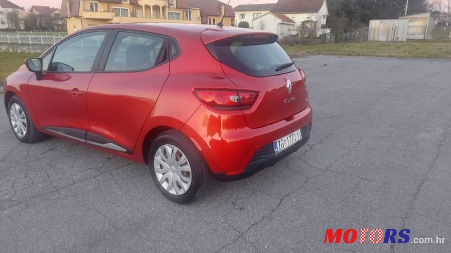 2015' Renault Clio Dci 75 photo #6