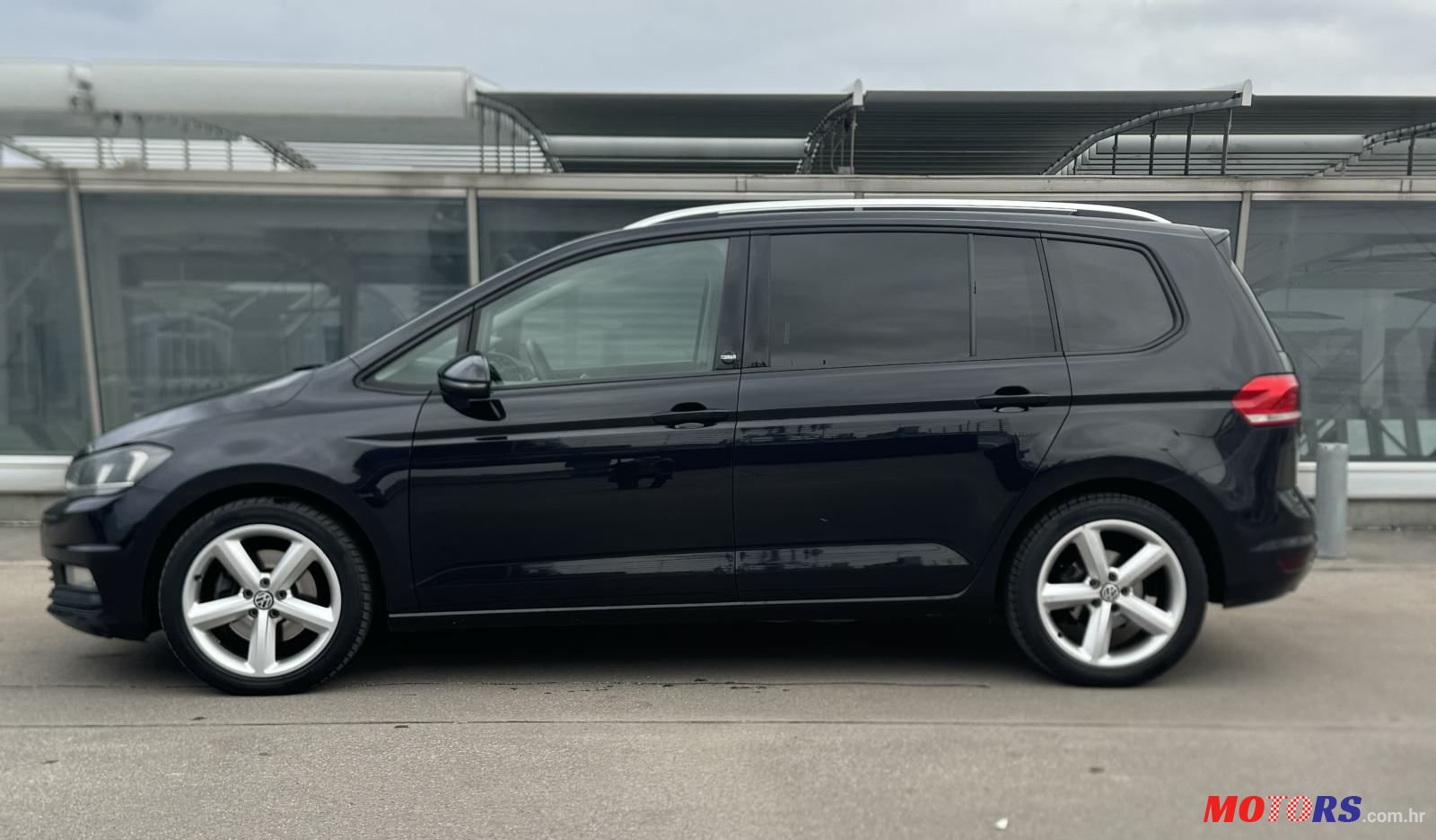 2017' Volkswagen Touran 2,0 Tdi photo #2