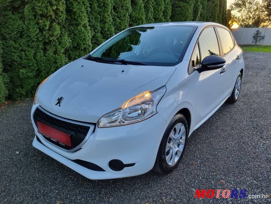 2014' Peugeot 208 1,0 Vti photo #1