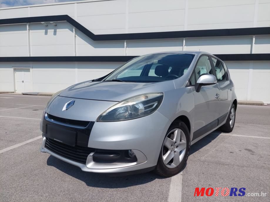 2012' Renault Scenic 1,5 Dci photo #1