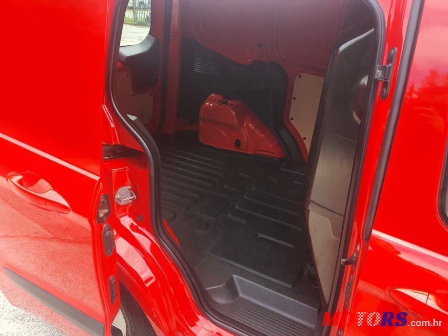 2017' Ford Tourneo Courier 1,5 Tdci photo #5