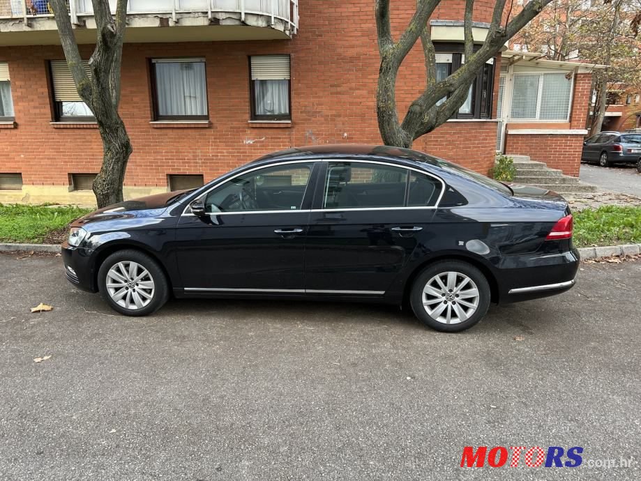 2012' Volkswagen Passat photo #3