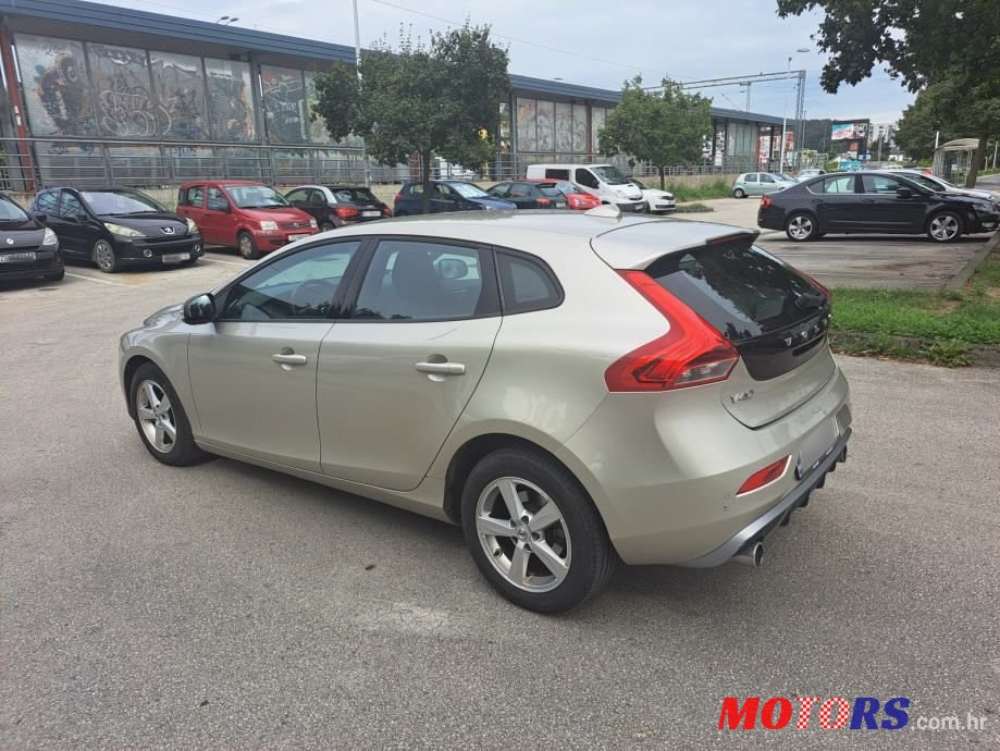 2017' Volvo V40 V40 D2 photo #4