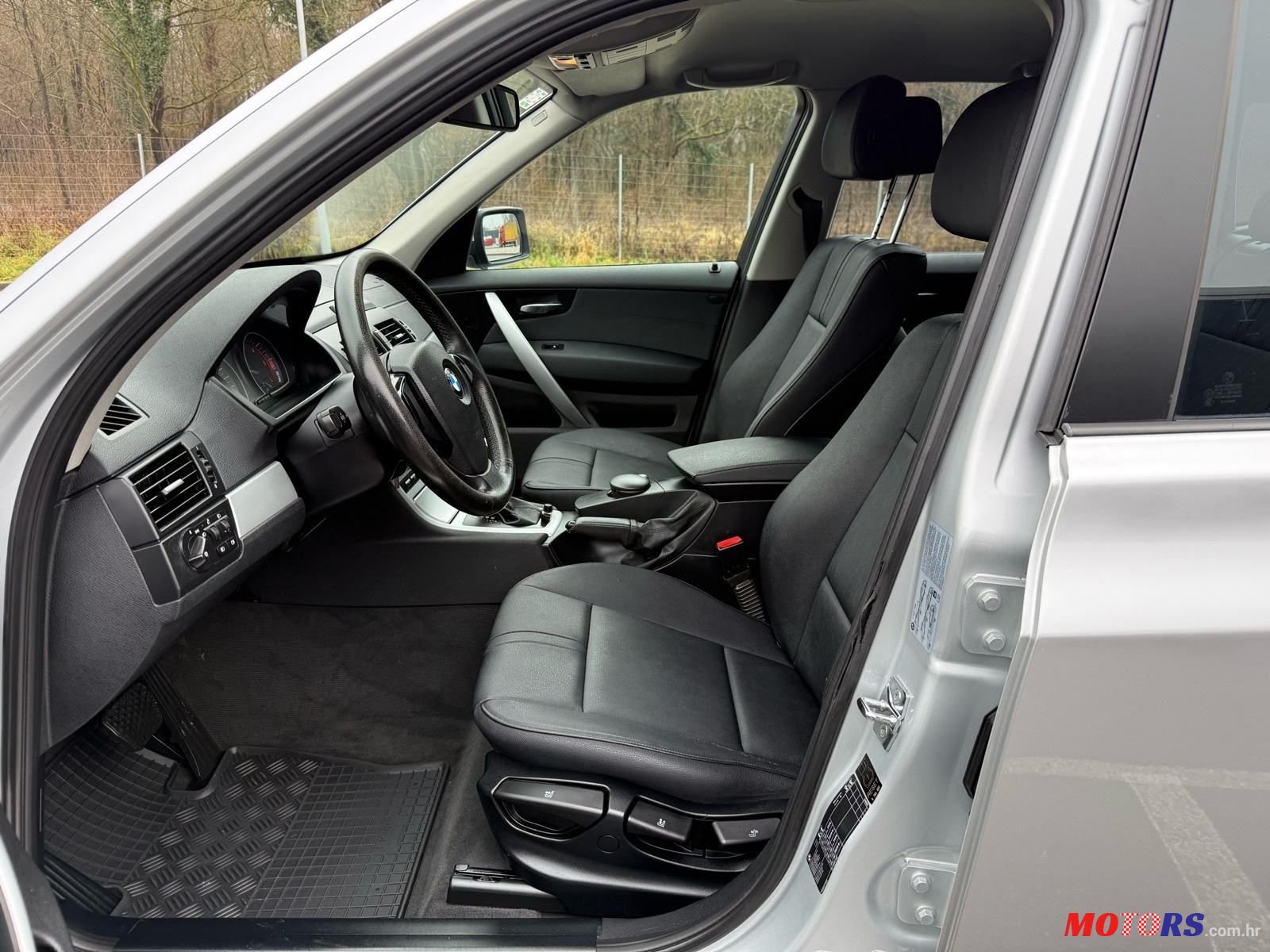 2009' BMW X3 Xdrive20D photo #4