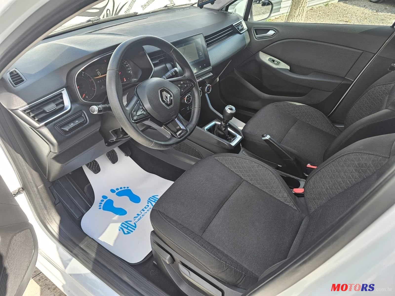 2020' Renault Clio Dci photo #3