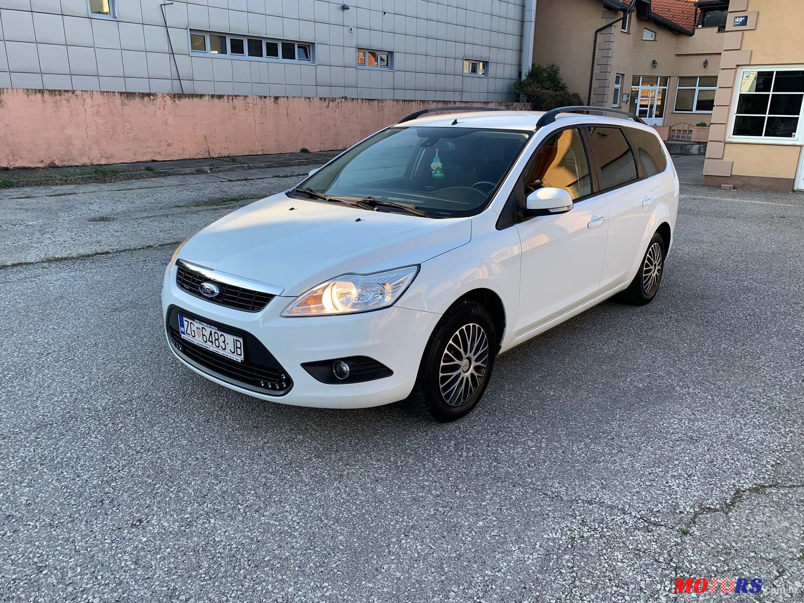 2011' Ford Focus photo #4