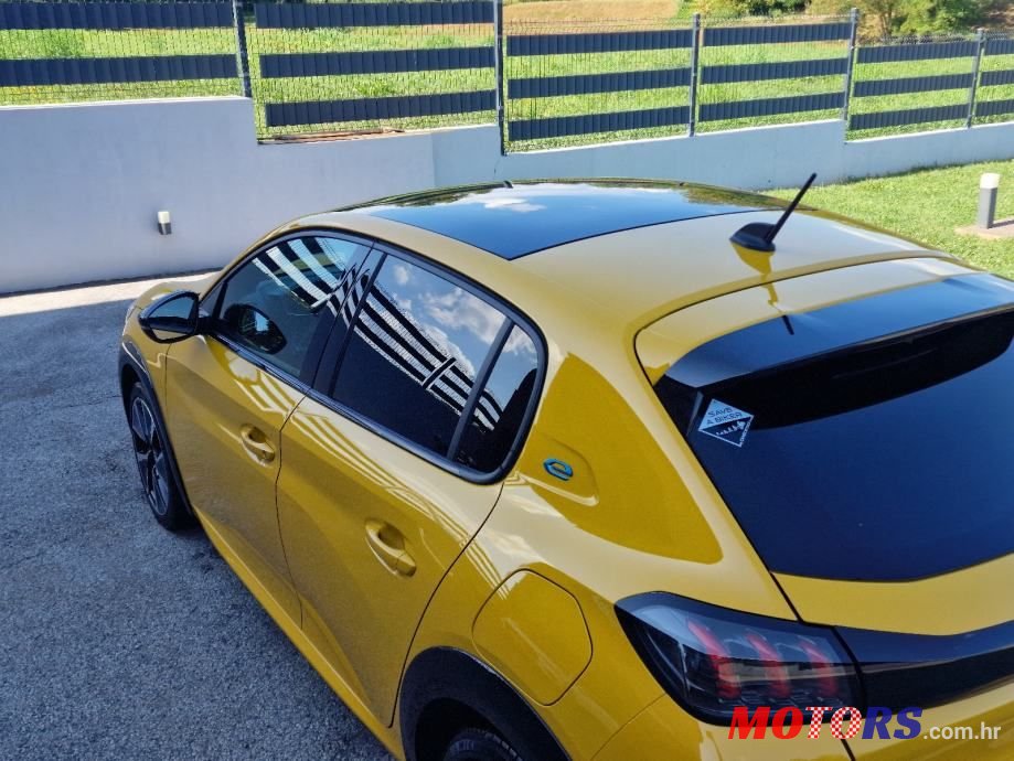 2022' Peugeot 208 E-208 photo #3