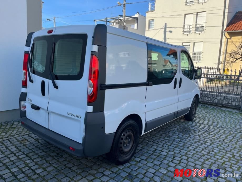 2014' Opel Vivaro photo #6