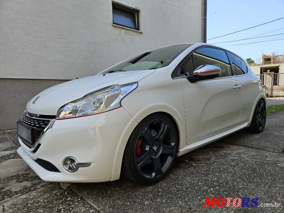 2013' Peugeot 208 photo #4