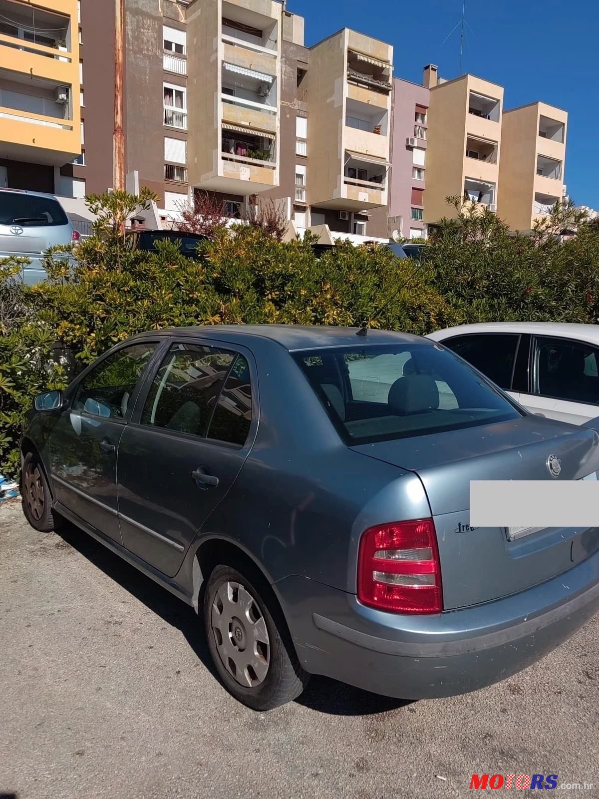 2002' Skoda Fabia Sedan photo #3