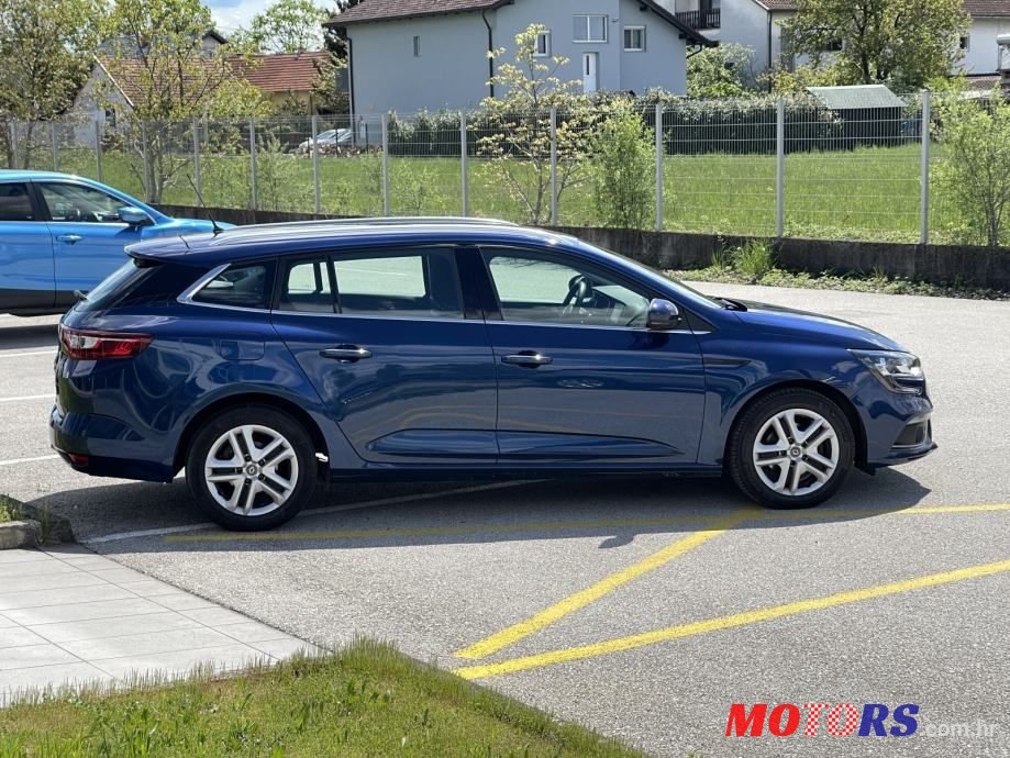 2020' Renault Megane Grandtour Blue Dci 115 photo #5