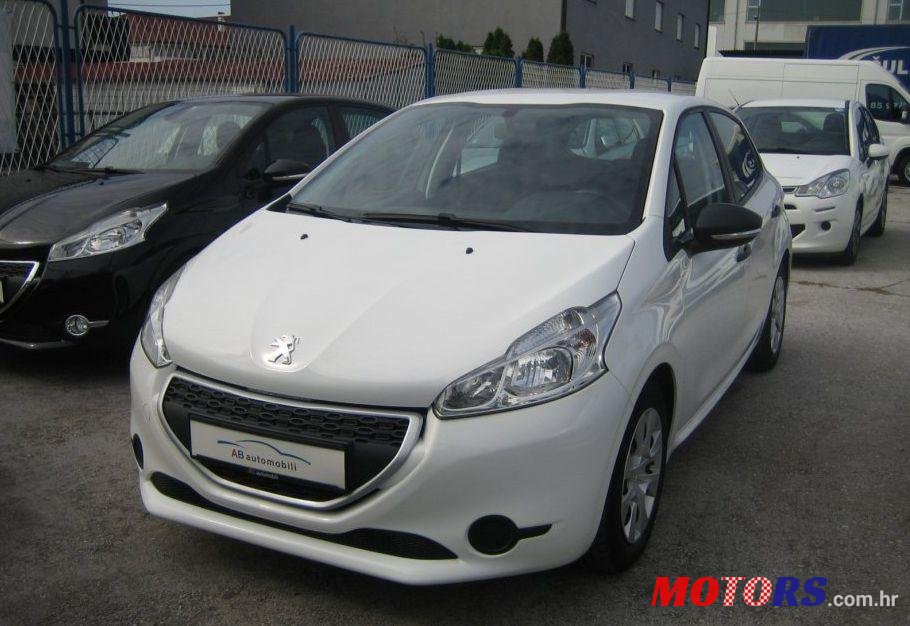2013' Peugeot 208 1,4 Hdi photo #2