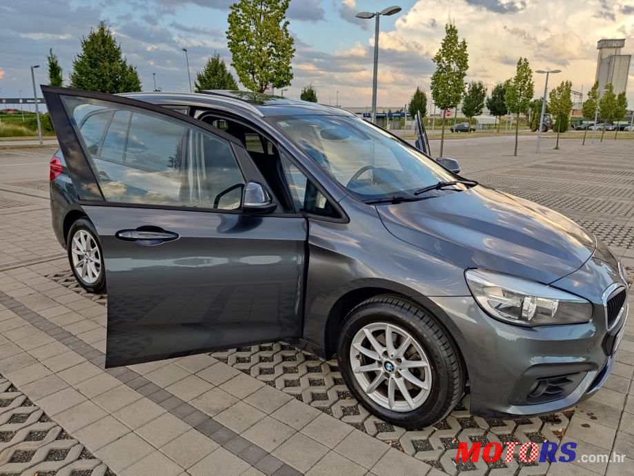2016' BMW Serija 2 Gran Tourer 216D photo #1