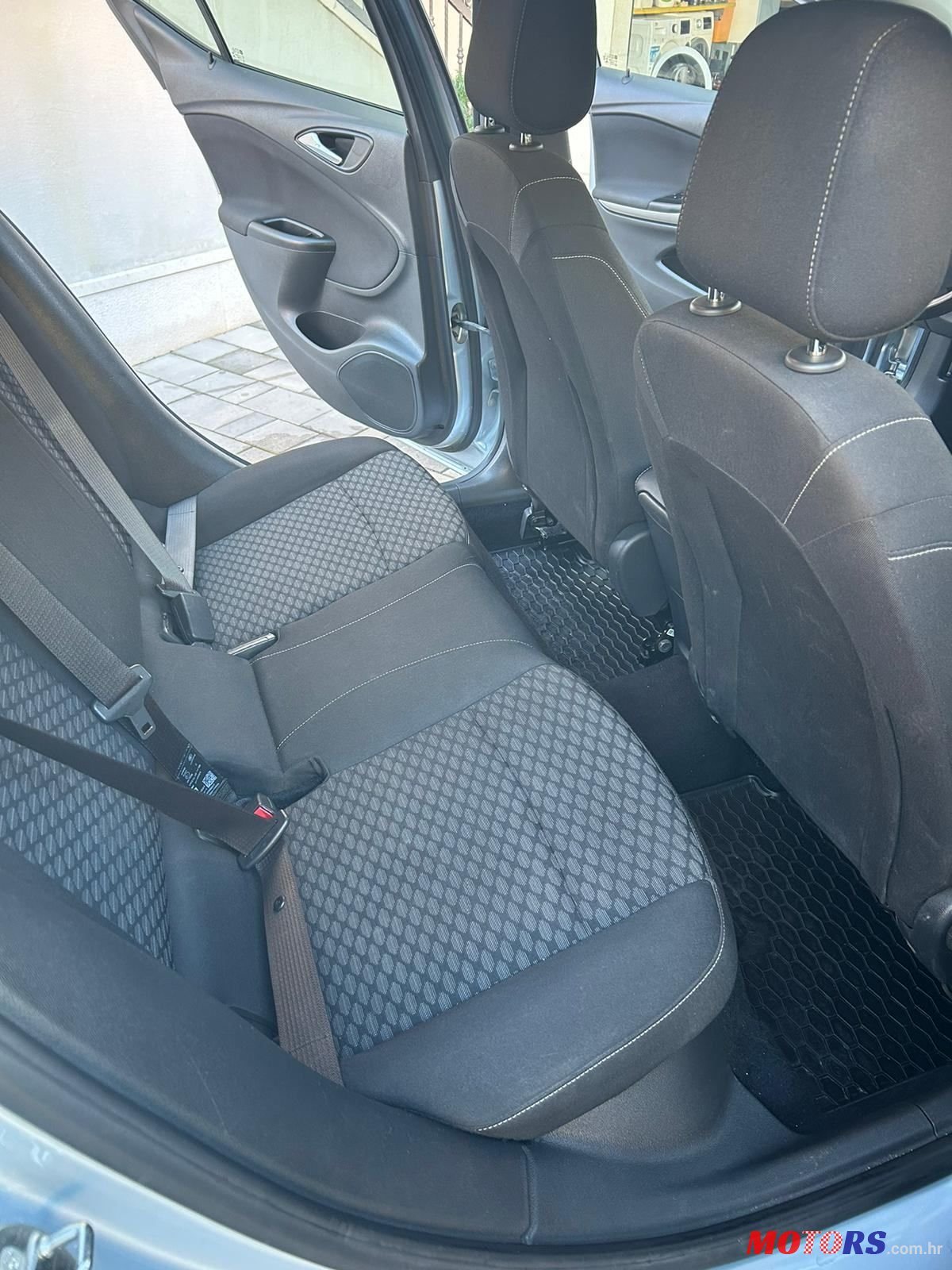 2017' Opel Astra 1.6 Cdti photo #6