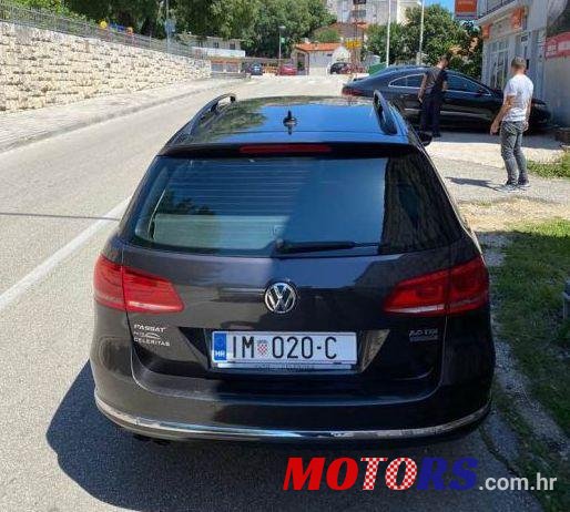 2011' Volkswagen Passat 2,0 Tdi photo #2