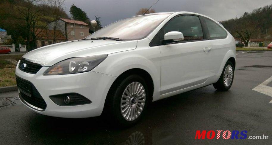 2010' Ford Focus 1,6 photo #1