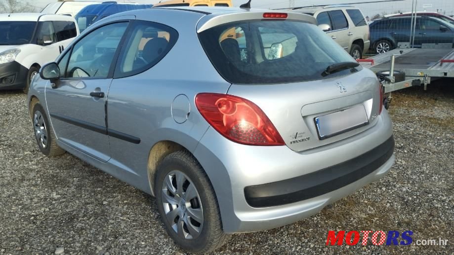 2007' Peugeot 207 1,4 Hdi photo #6