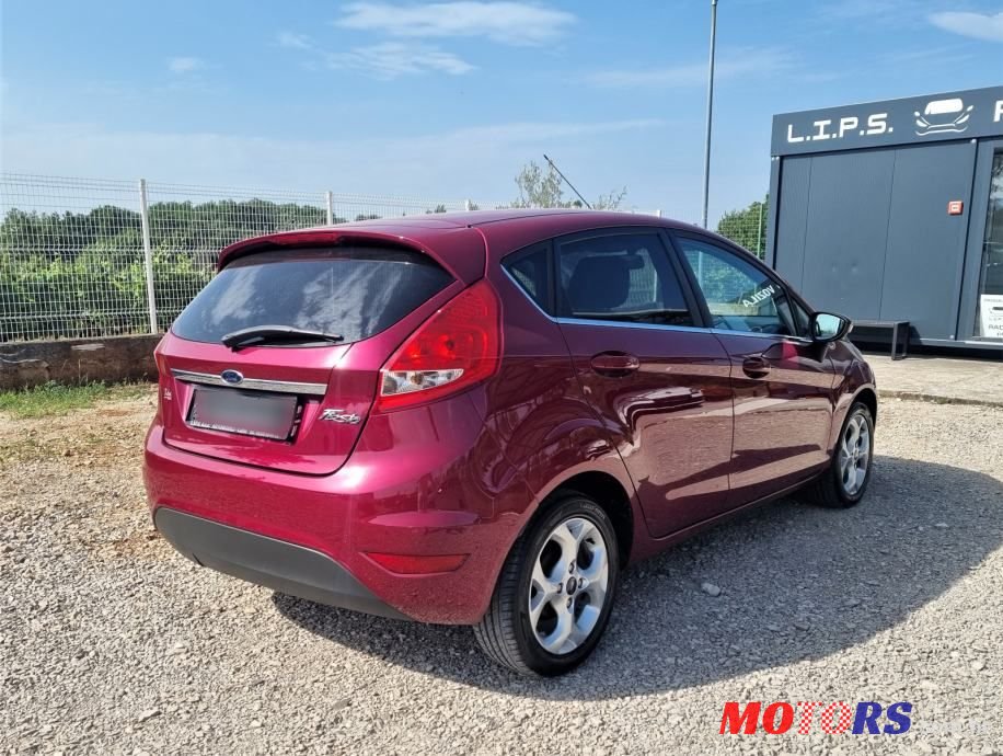 2009' Ford Fiesta photo #5