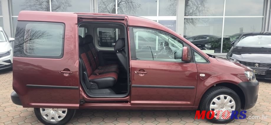 2010' Volkswagen Caddy 1,6 Tdi photo #2