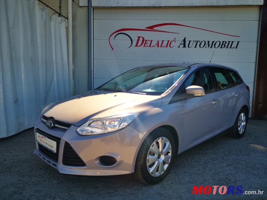 2013' Ford Focus Karavan photo #3